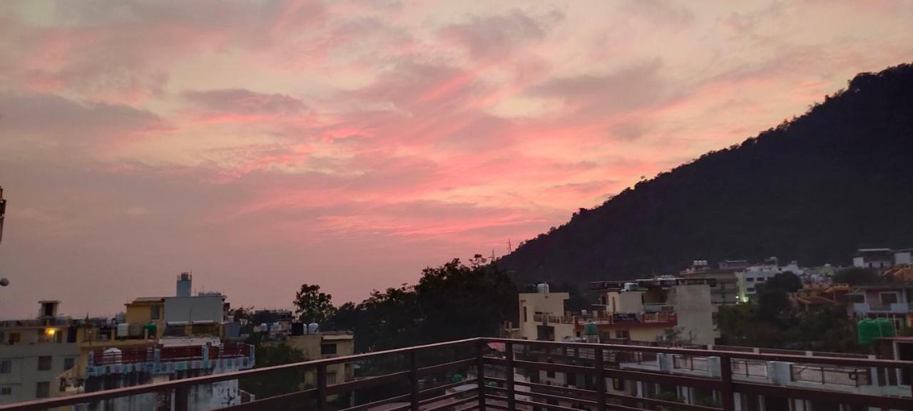 The Mountain View Hostel Rishikesh Exterior photo