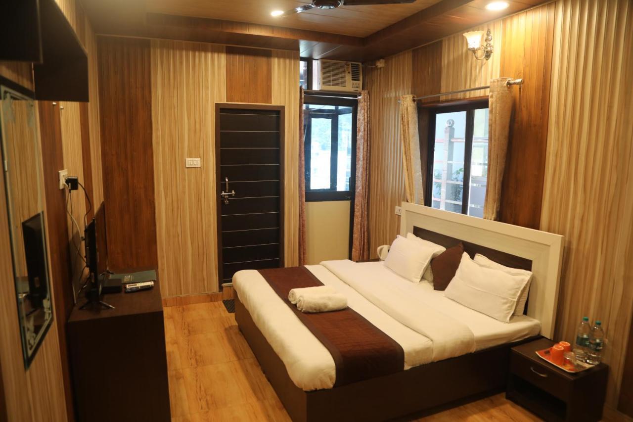 The Mountain View Hostel Rishikesh Exterior photo