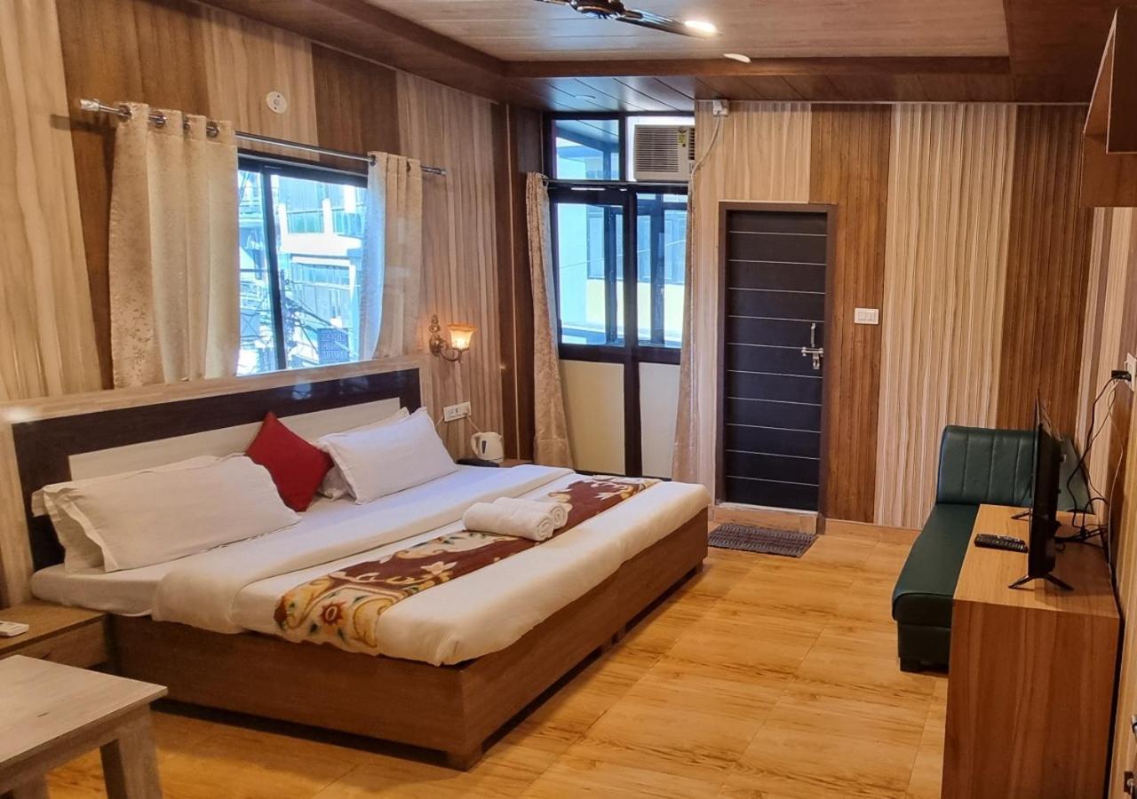 The Mountain View Hostel Rishikesh Exterior photo